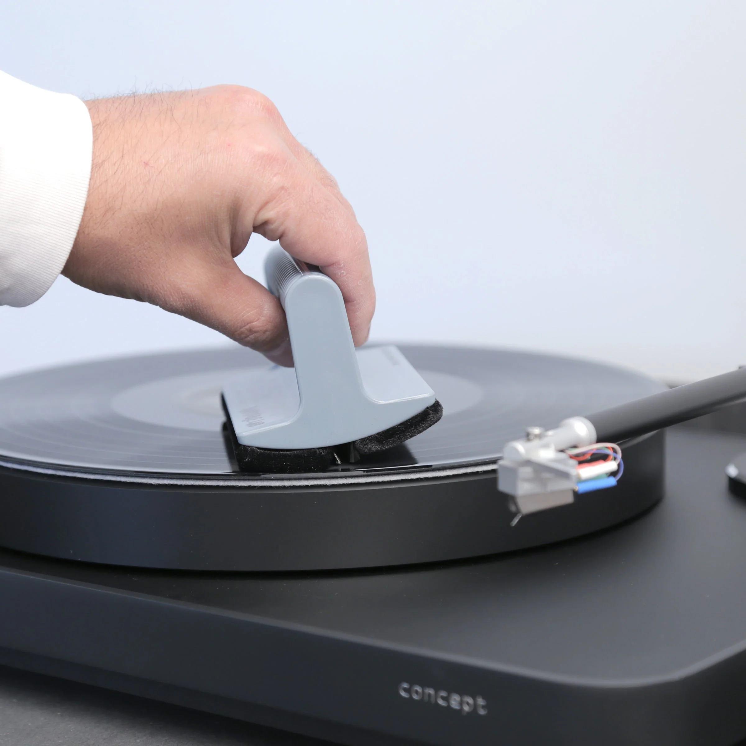 Triple Operation Vinyl Record Cleaning Brush - Image 3